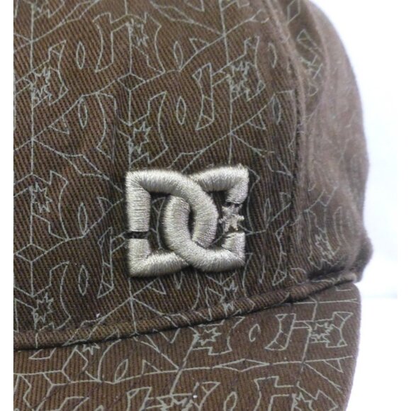 DC Shoes All Over Logo Graphics Brown Flexfit Cap L-XL - Picture 8 of 11